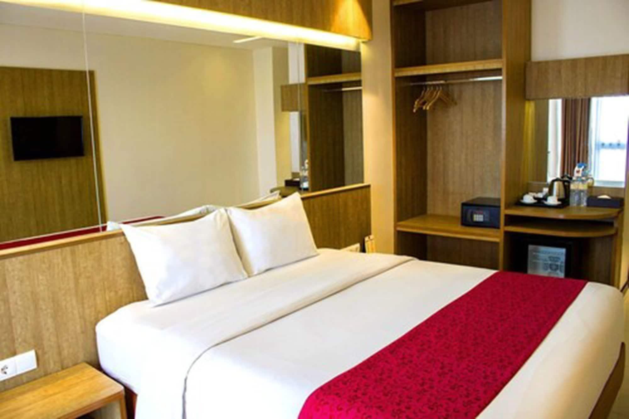 West Point Hotel Bandung Ngoại thất bức ảnh