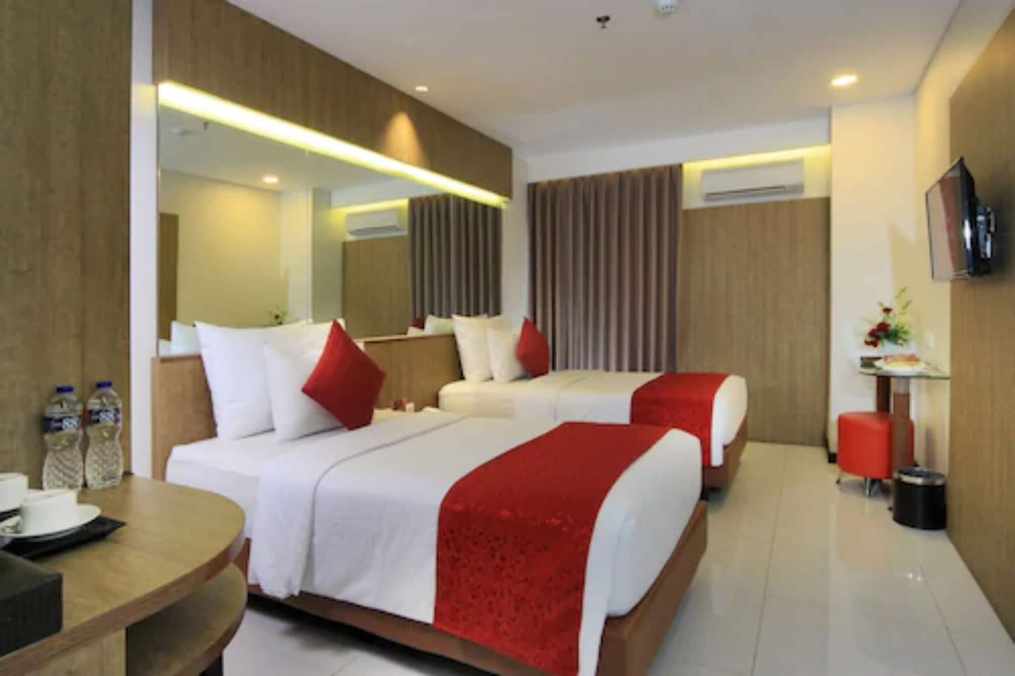 West Point Hotel Bandung Ngoại thất bức ảnh