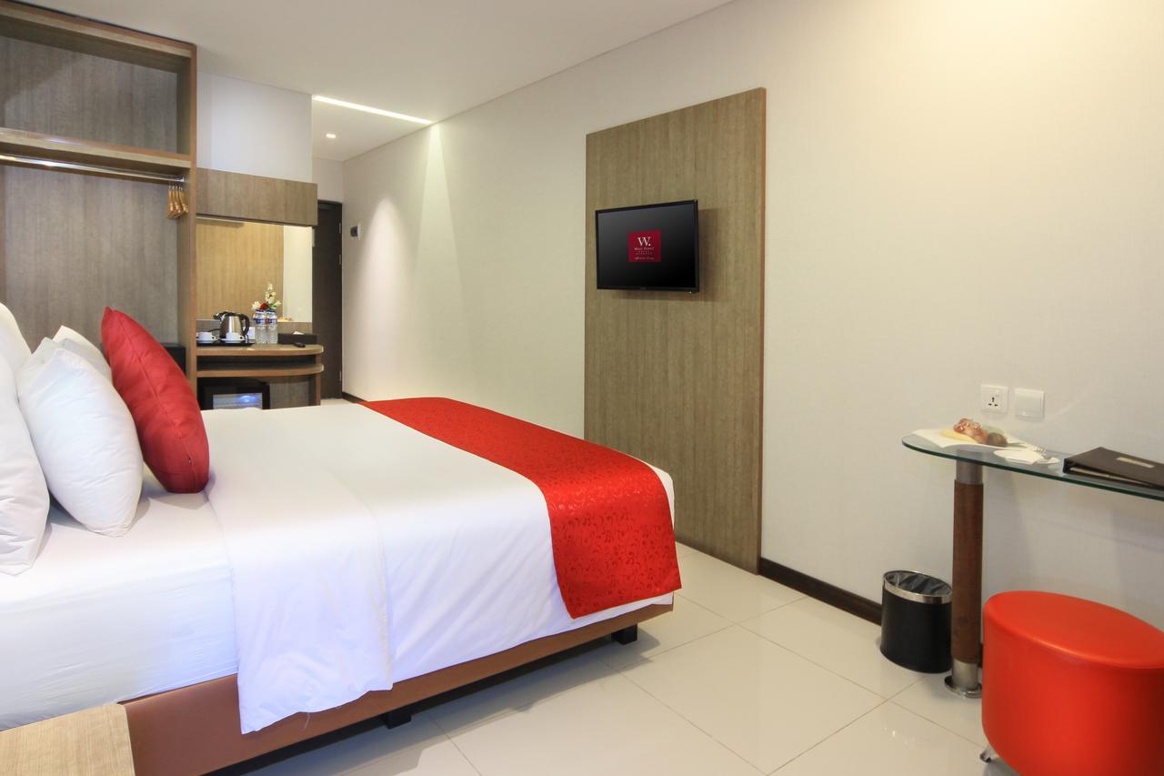 West Point Hotel Bandung Ngoại thất bức ảnh