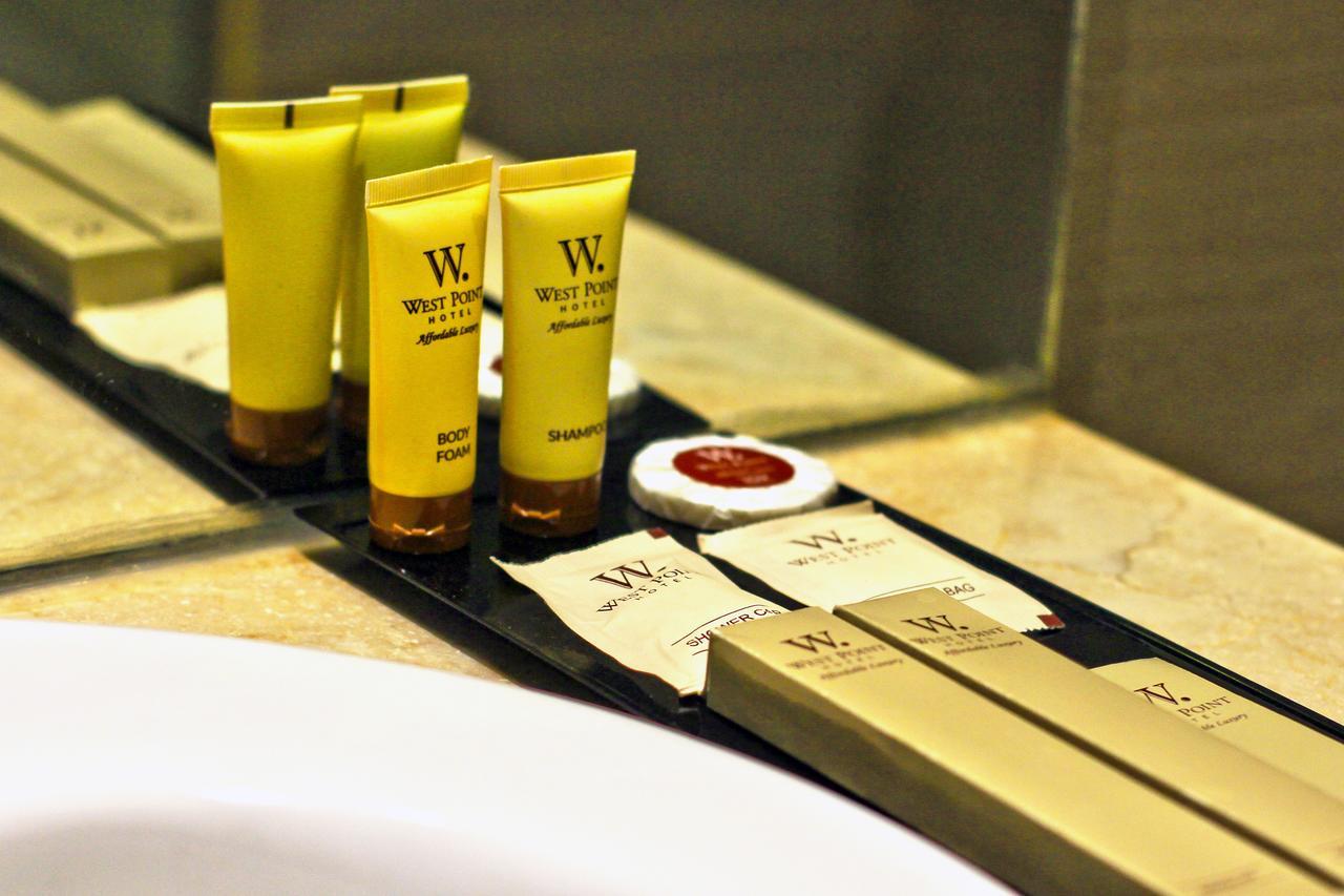 West Point Hotel Bandung Ngoại thất bức ảnh